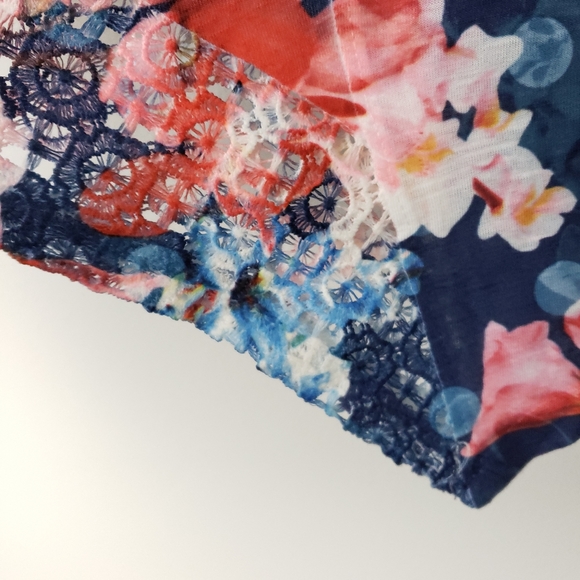 Time And Tru tank (M) 8-10 - Picture 3 of 6